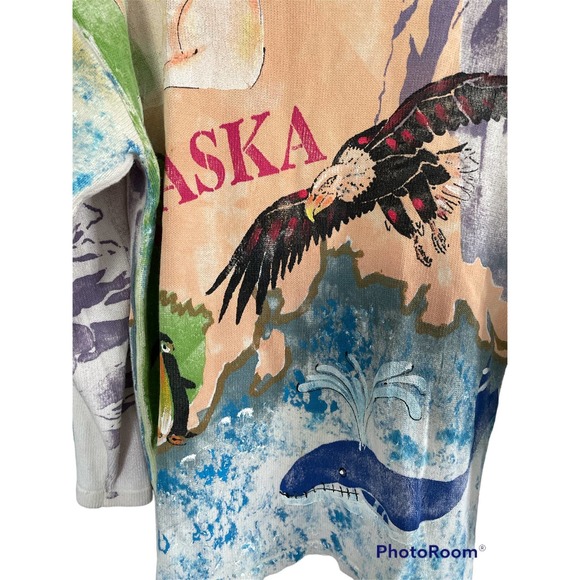 Ladies, vintage MARGUERITA, handpainted Alaska animal graphic sweater - Picture 2 of 7